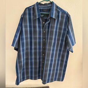 Synrgy 2x Navy and Gray Plaid Button Down Shirt